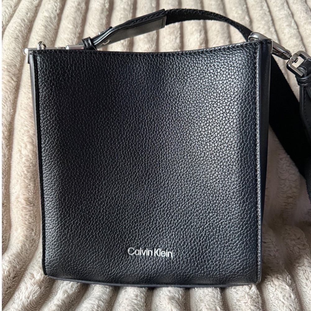 Calvin Klein Fay North/South Crossbody